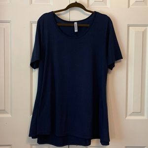 EUC Lularoe Perfect Tee 2X